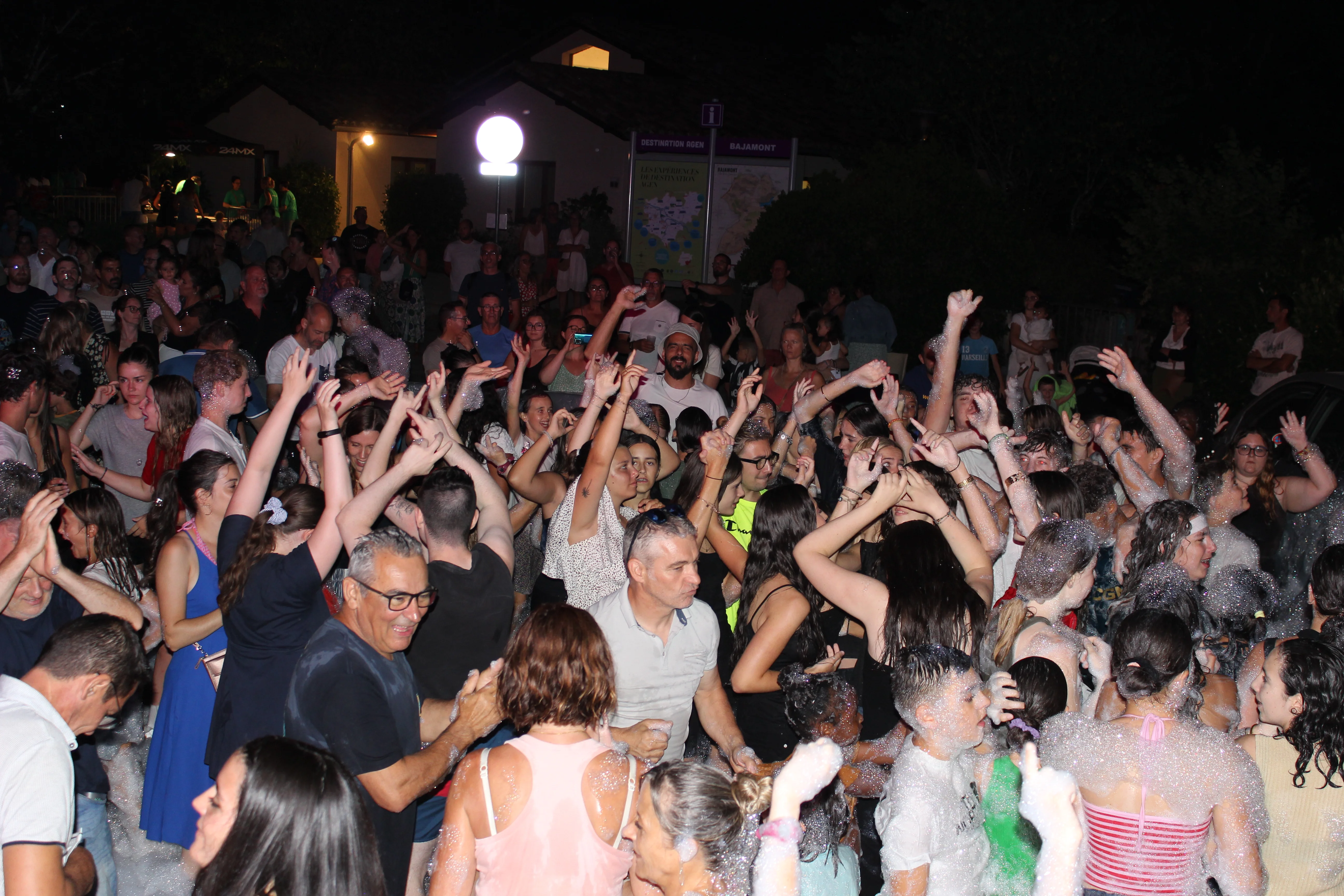 Bal public